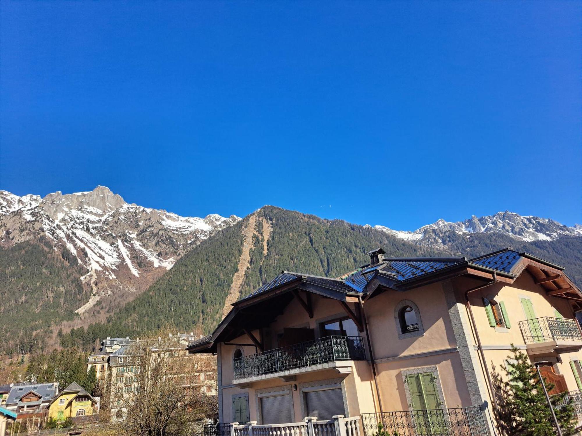 Vue Brevent Sublime En Centre Ville Avec Parking Prive Chamonix Ngoại thất bức ảnh